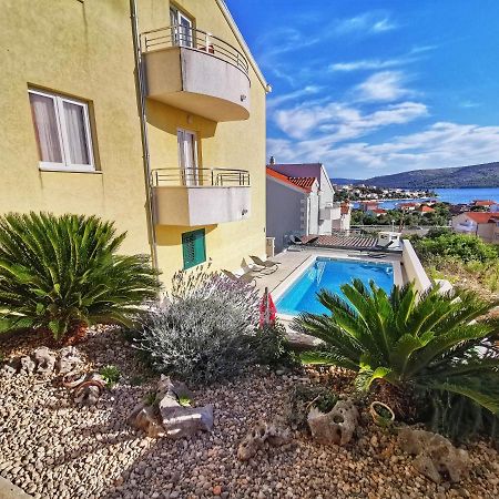 Apartments Villa Jelena Seget Vranjica Esterno foto