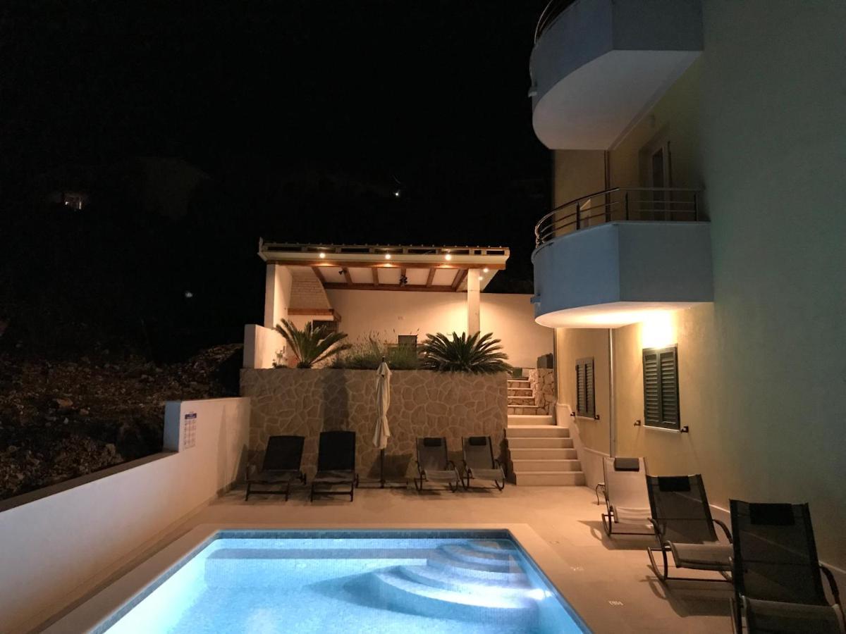 Apartments Villa Jelena Seget Vranjica Esterno foto