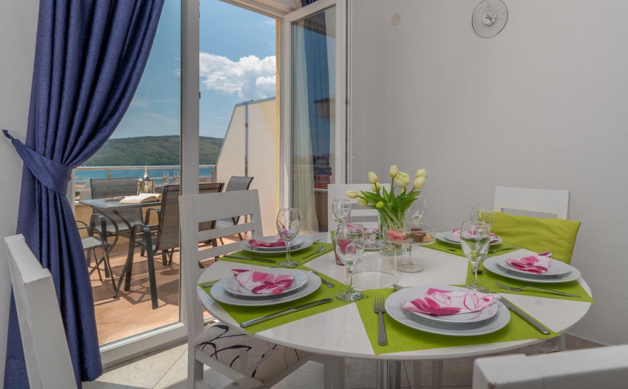 Apartments Villa Jelena Seget Vranjica Esterno foto