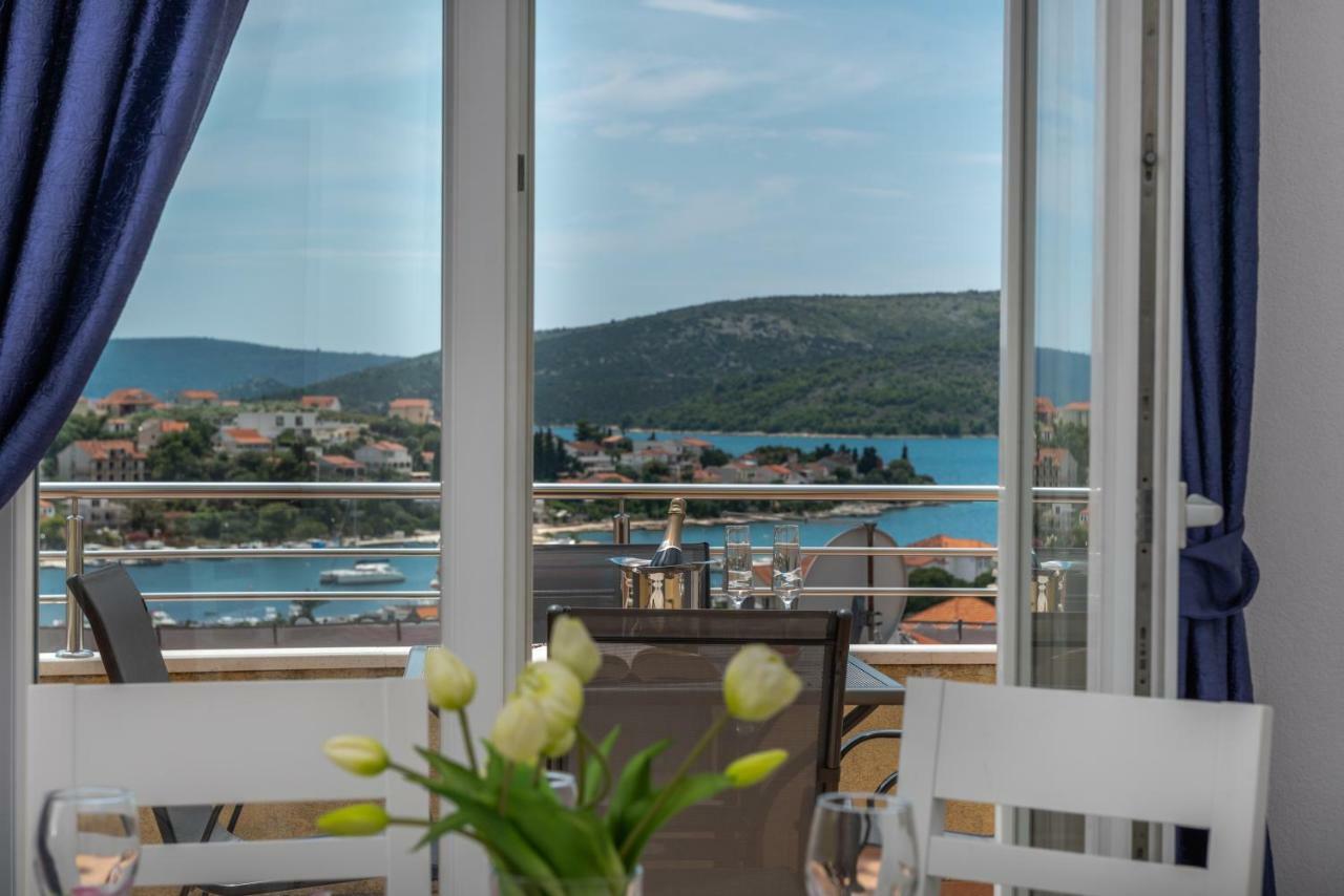 Apartments Villa Jelena Seget Vranjica Esterno foto